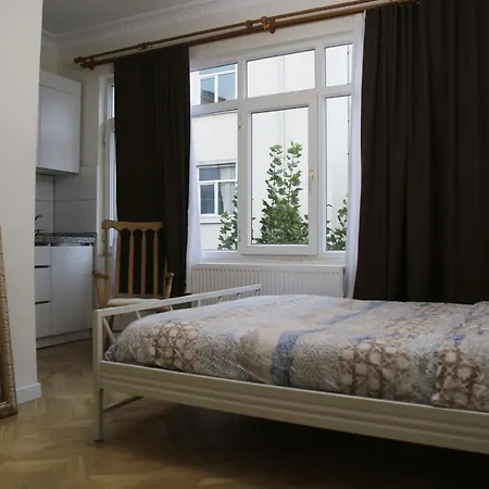 Beautiful 2br And 2toilet Balcony Near Hilton #4 公寓